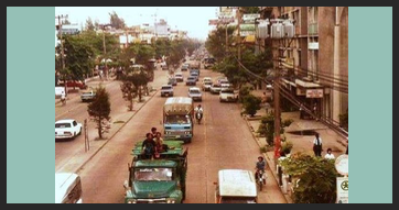 Bangkok Sukhumvit Road dans les Années 1980  / Bangkok Sukhumvit Road in the 1980s…